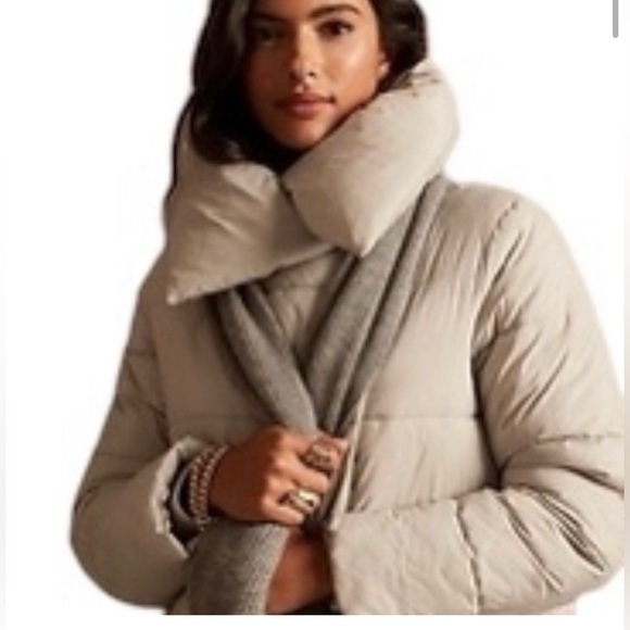 Banana Republic Funnel Neck Puffer Jacker NWT size S oversized. - Picture 1 of 8